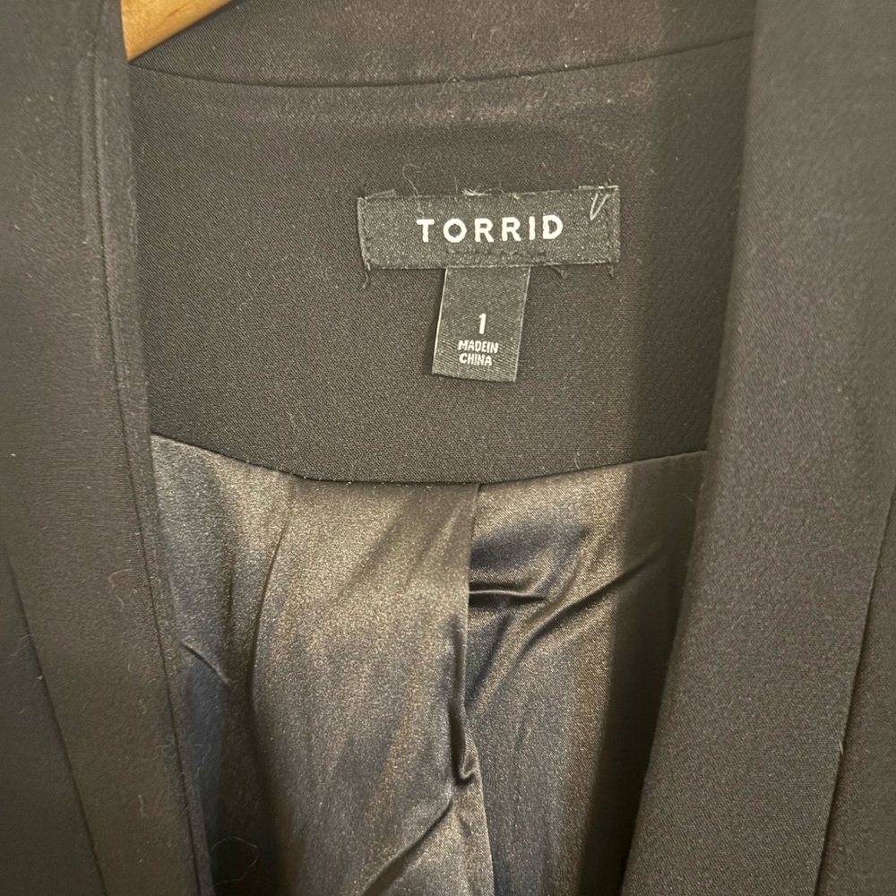 Black Torrid Blazer, Ruched Sleeves, Size 1.